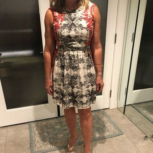 Parker silk size small, beautiful red embroidery